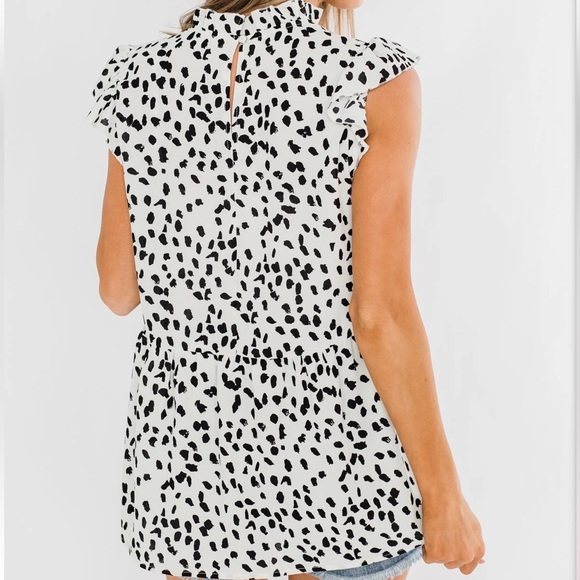 ANGASHION Dreaming of New Adventures Spotted Babydoll Ruffled Tiered Top Medium - Picture 7 of 12